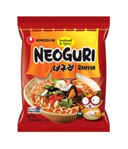 Zupa instant Ramyun Neoguri udon owoce morza ostra Nongshim 120g